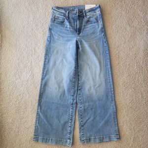 American Eagle women's super stretch wide leg jeans, size 27W, medium indigo